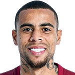 中超激战半场落幕;河南队凭借单刀领先云南玉昆,张宸梁一次失误改变局势。 体育新闻