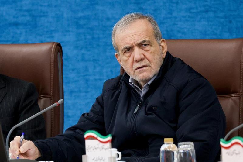  盟友响应冷淡，特朗普推动霍尔木兹护航遇阻；多国优先外交途径。 新闻