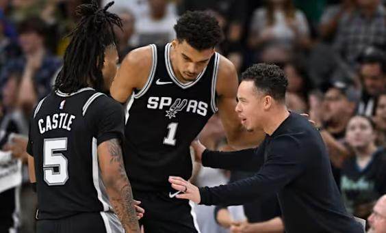  从防守铁军到三分狂潮：马刺进攻体系的深层蜕变 体育新闻